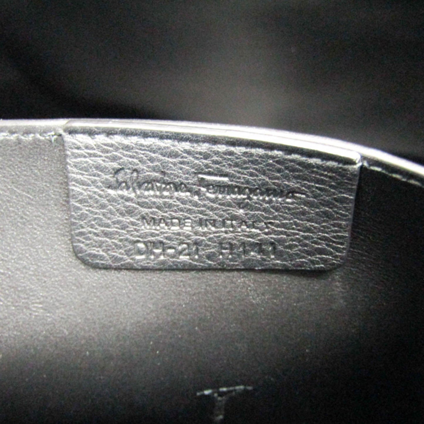 Salvatore Ferragamo Gancini · Leather