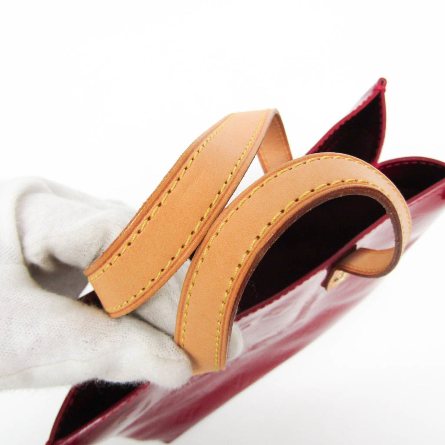 Louis Vuitton Reade PM · Vernis · Pomme d'Amour