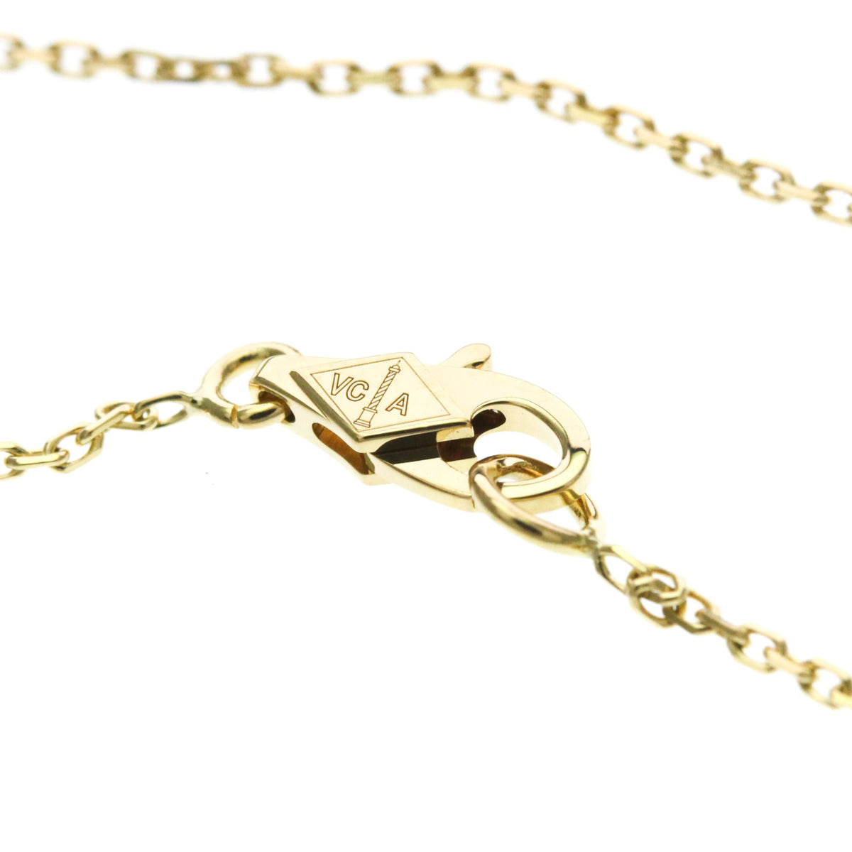 Van Cleef & Arpels Sweet Alhambra · Mother of Pearl