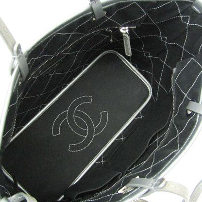Chanel On the Road · Grained Calfskin