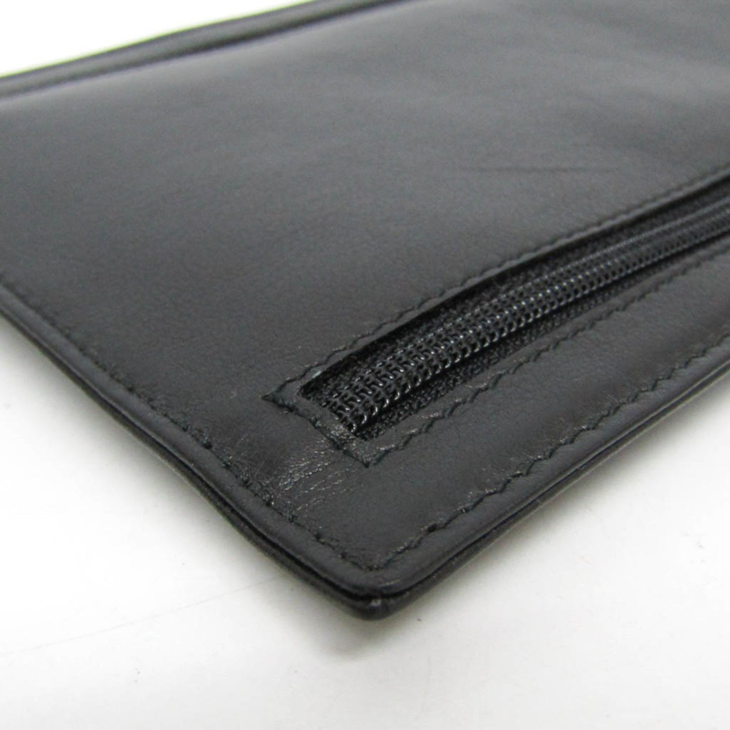 Gucci Multi-Pocket Leather Pouch