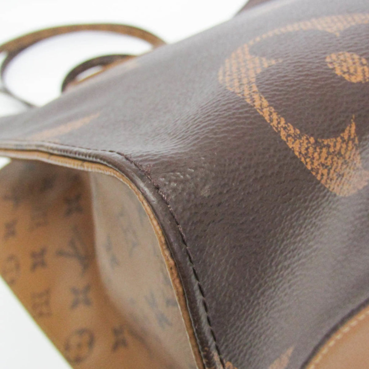 Louis Vuitton On The Go GM · Monogram Reverse