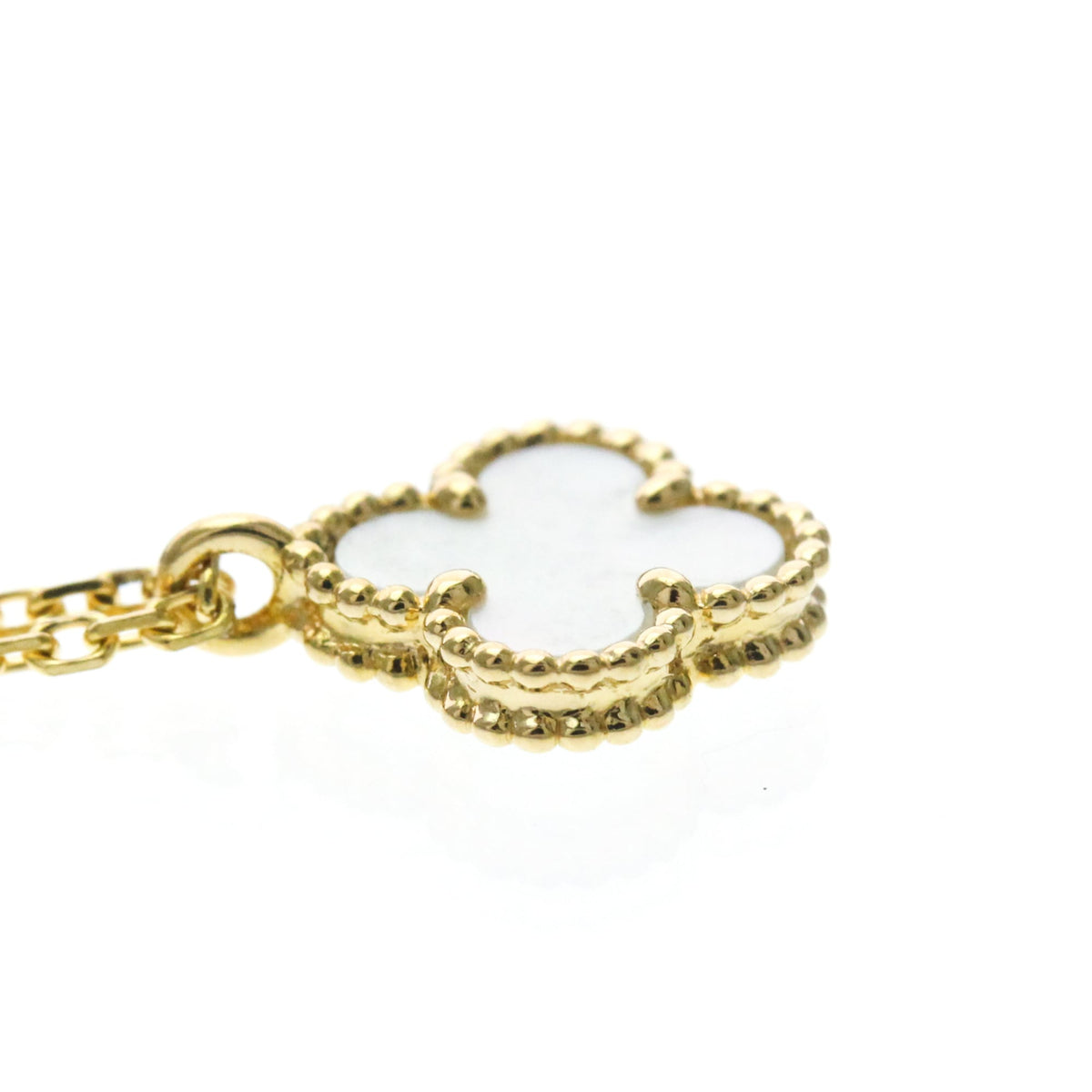 Van Cleef & Arpels Sweet Alhambra · Mother-of-Pearl