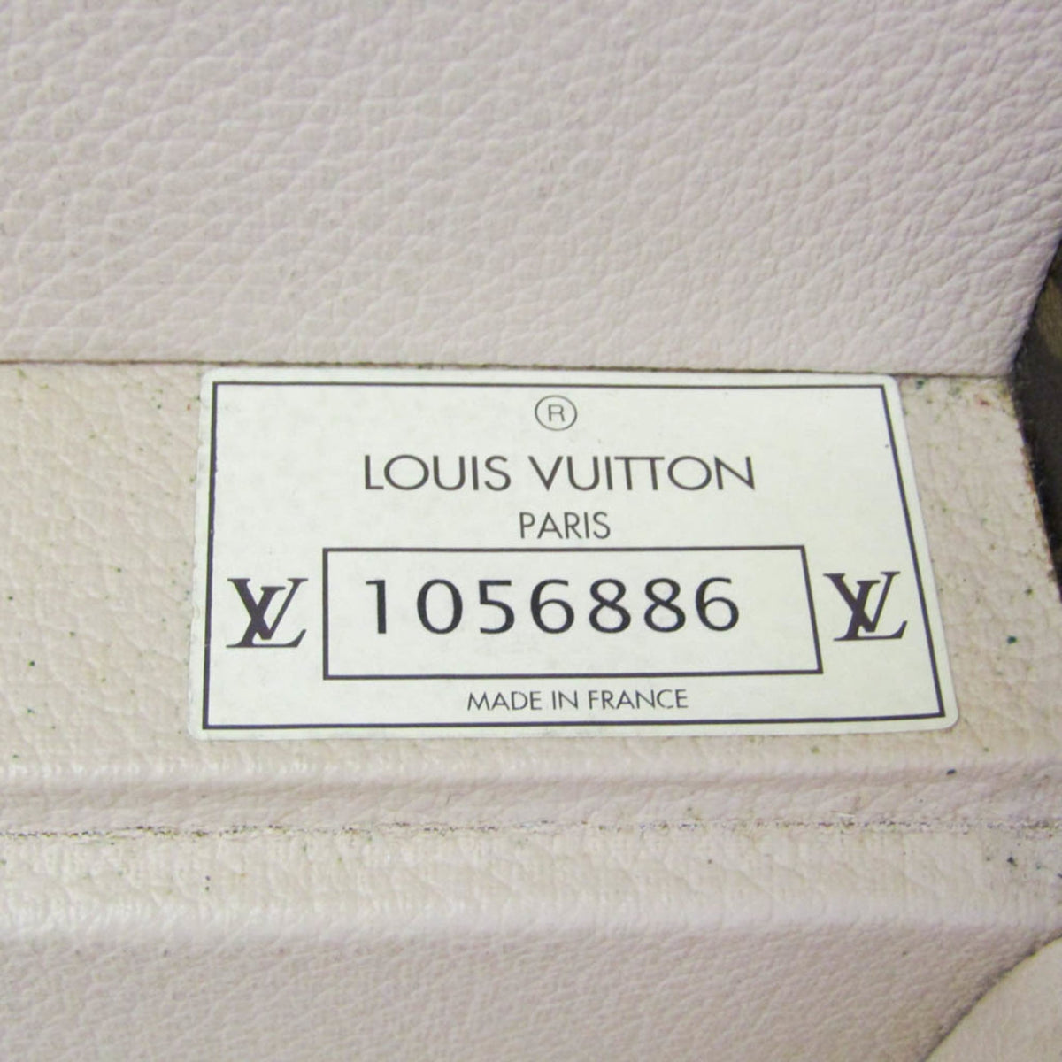 Louis Vuitton Cotteville 40 · Monogram
