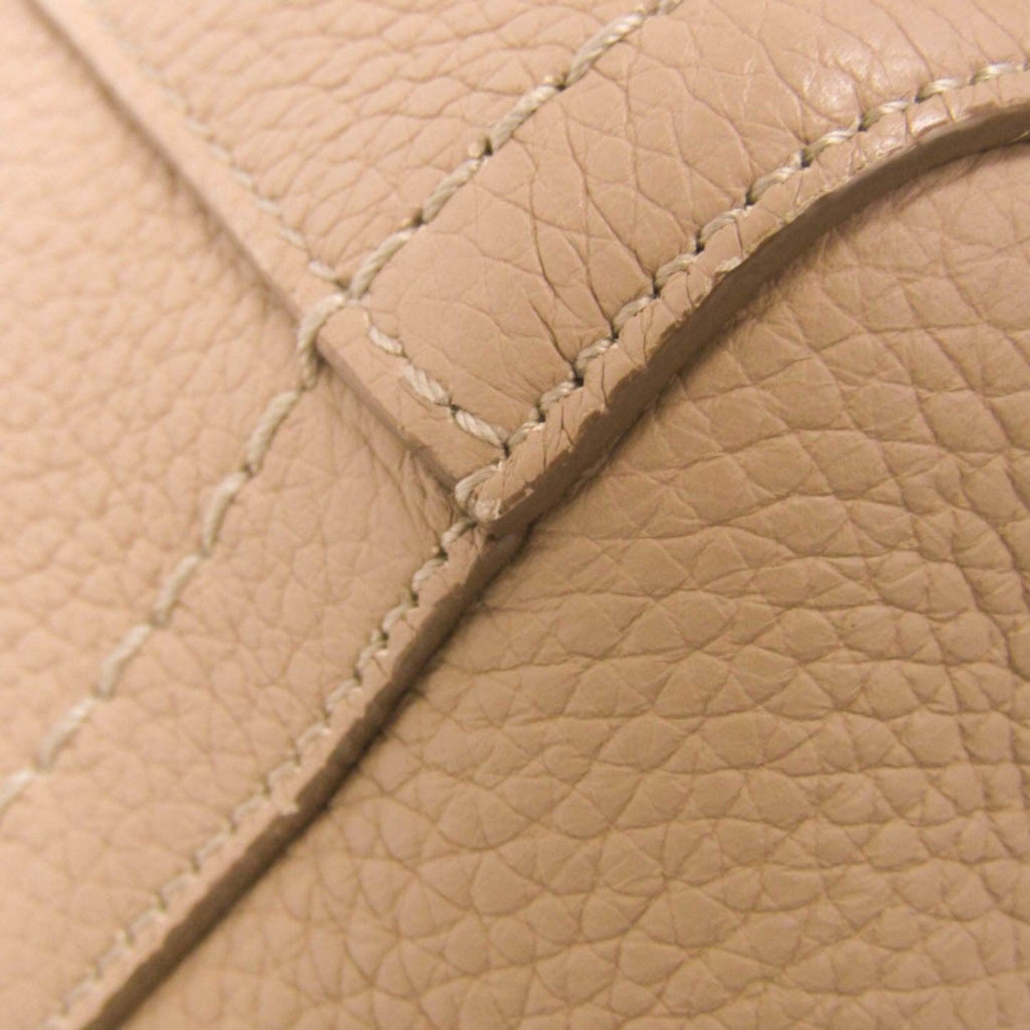 Salvatore Ferragamo Gancini · Leather