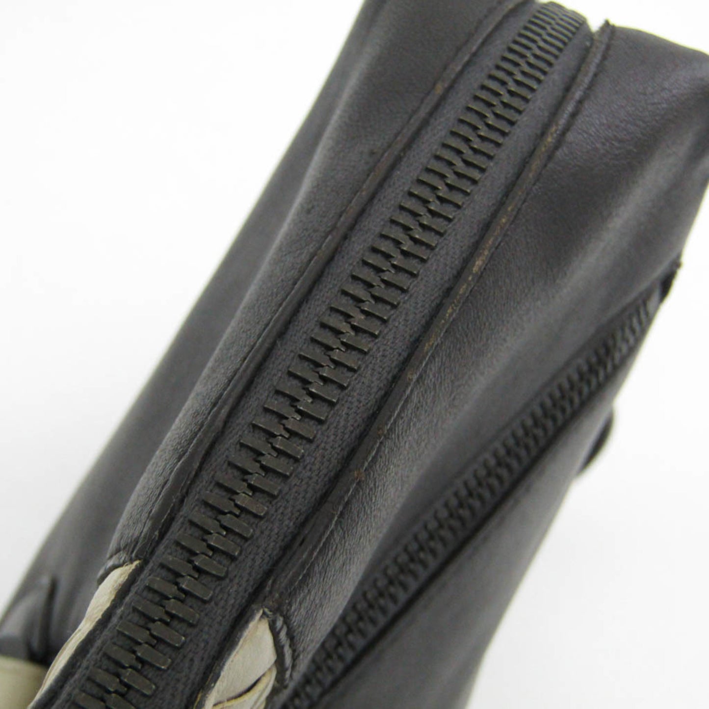 Bottega Veneta Intrecciato · Leather
