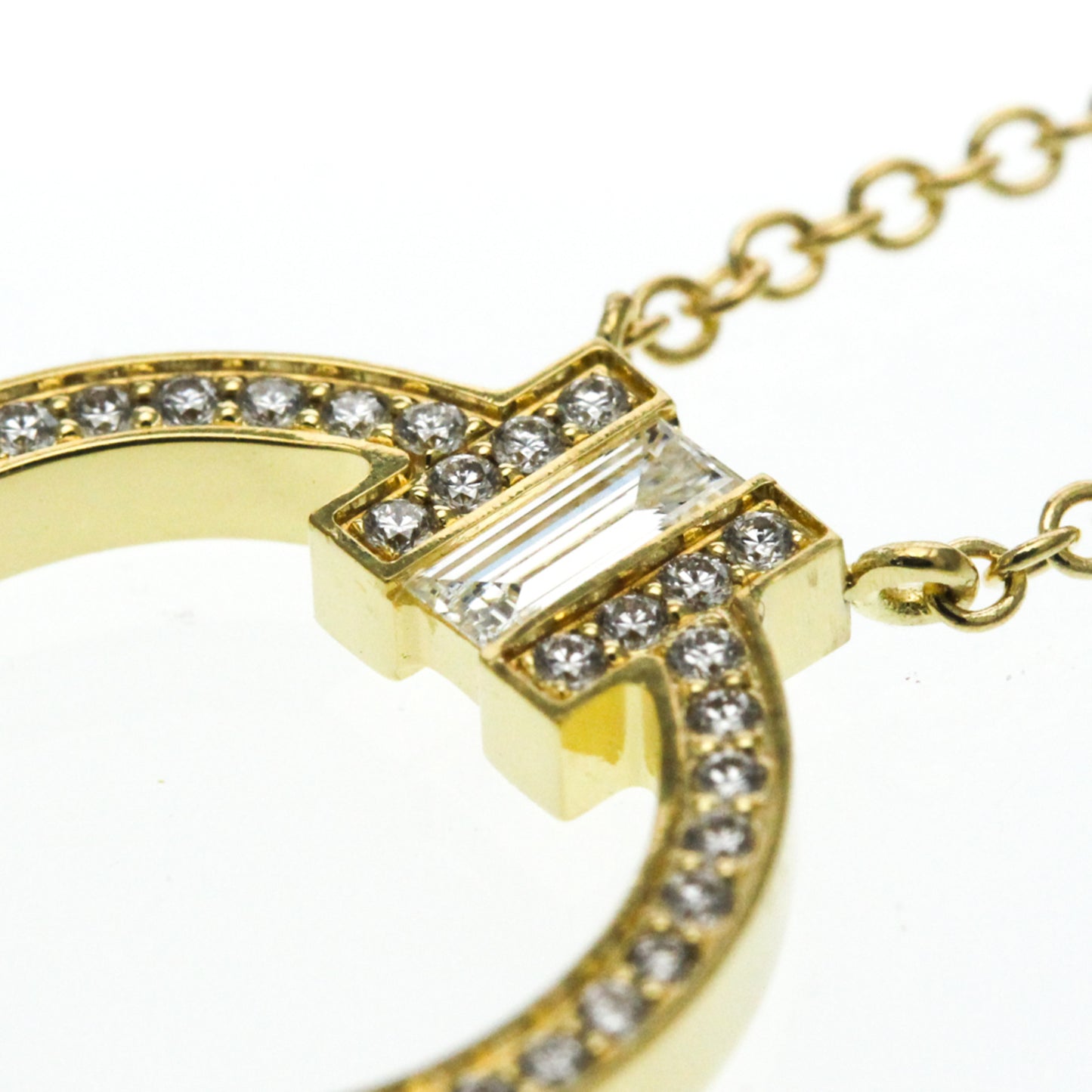 Tiffany T Circle · 18K Yellow Gold · Diamond