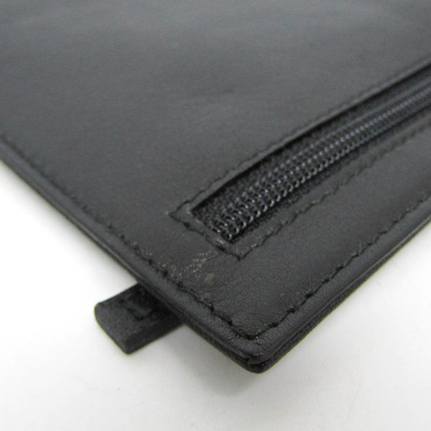 Gucci Multi-Pocket Leather Pouch