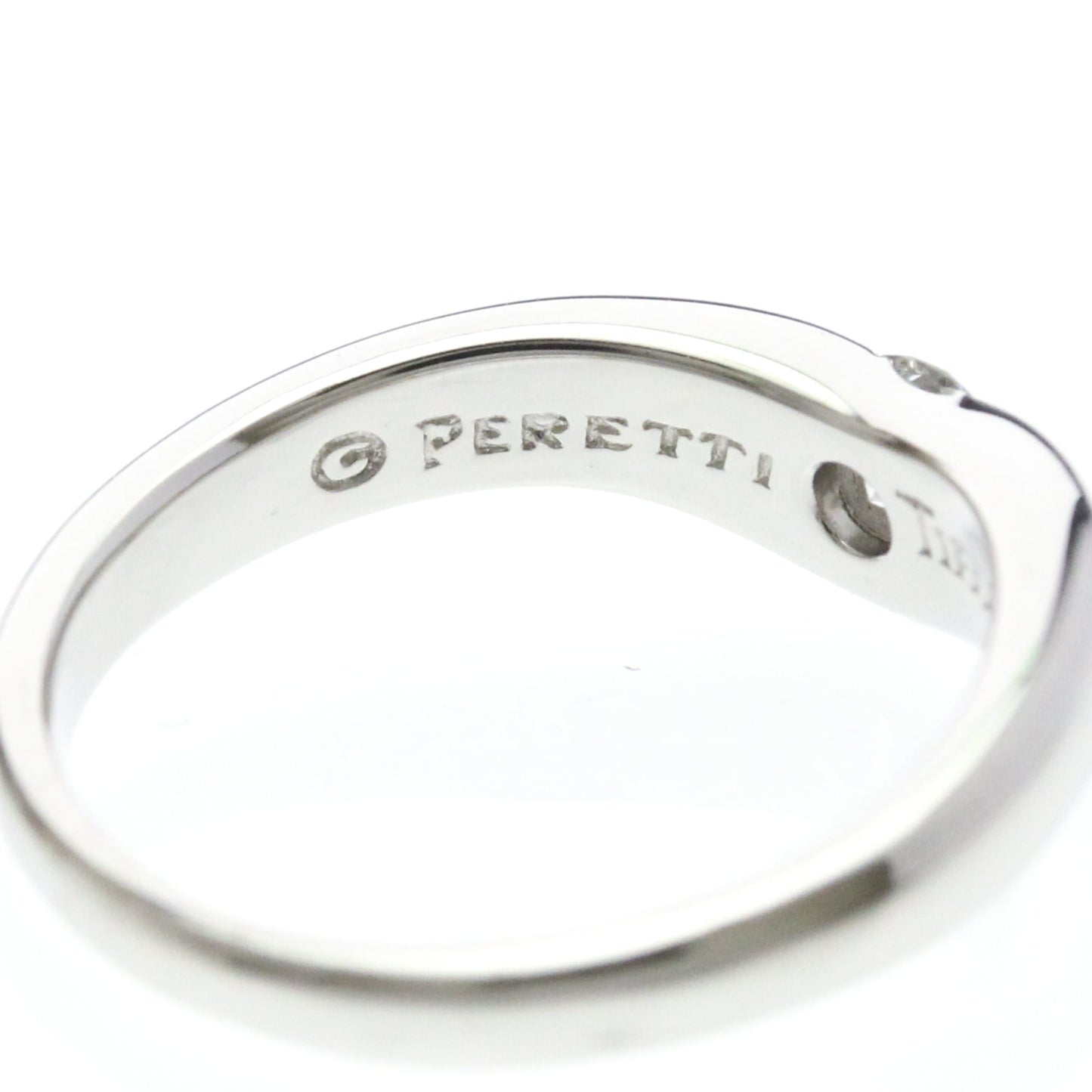 Tiffany Curved Band · Platinum · Diamond
