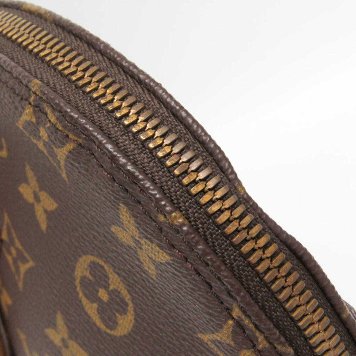 Louis Vuitton Alma · Monogram