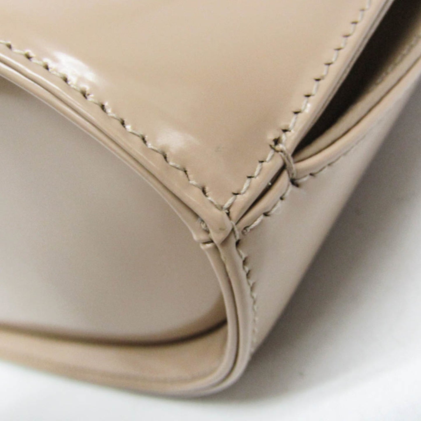 Salvatore Ferragamo Gancini · Leather