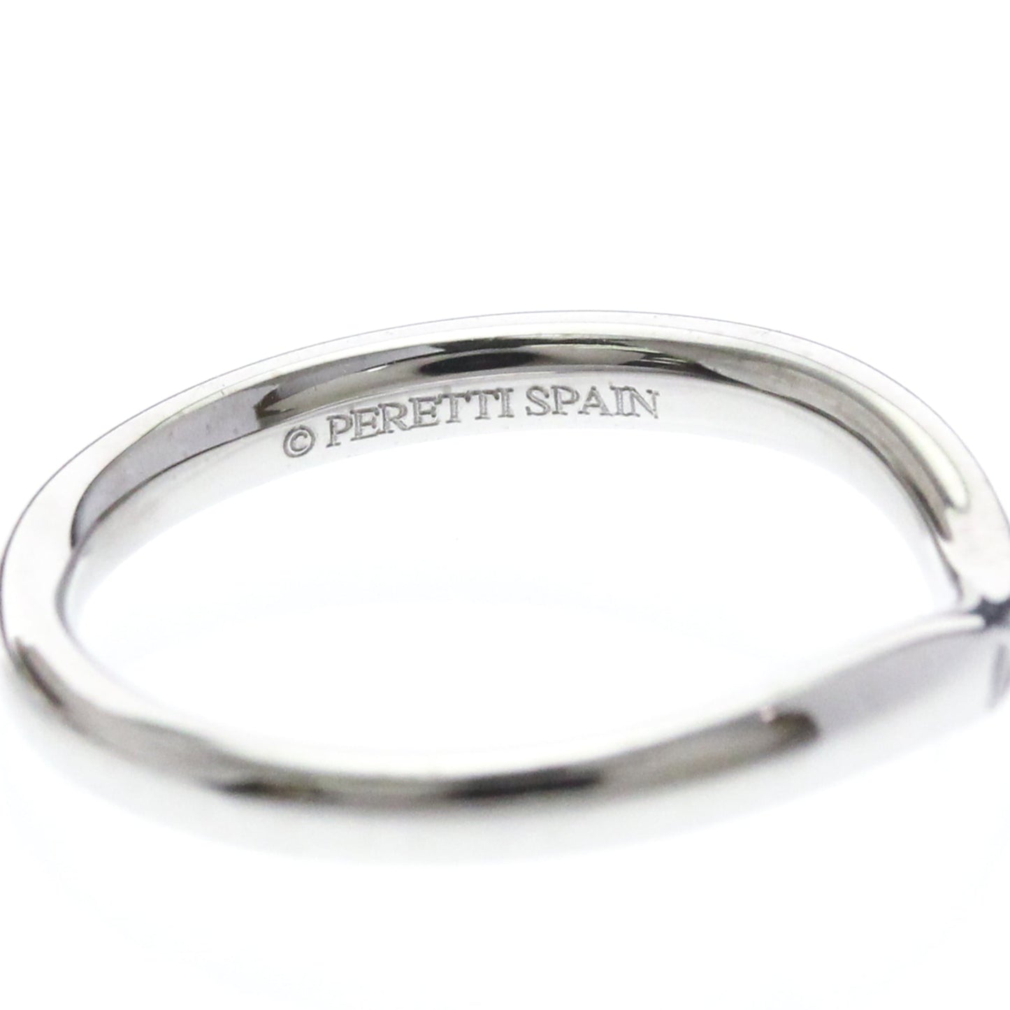 Tiffany Curved Band · Platinum · Diamonds