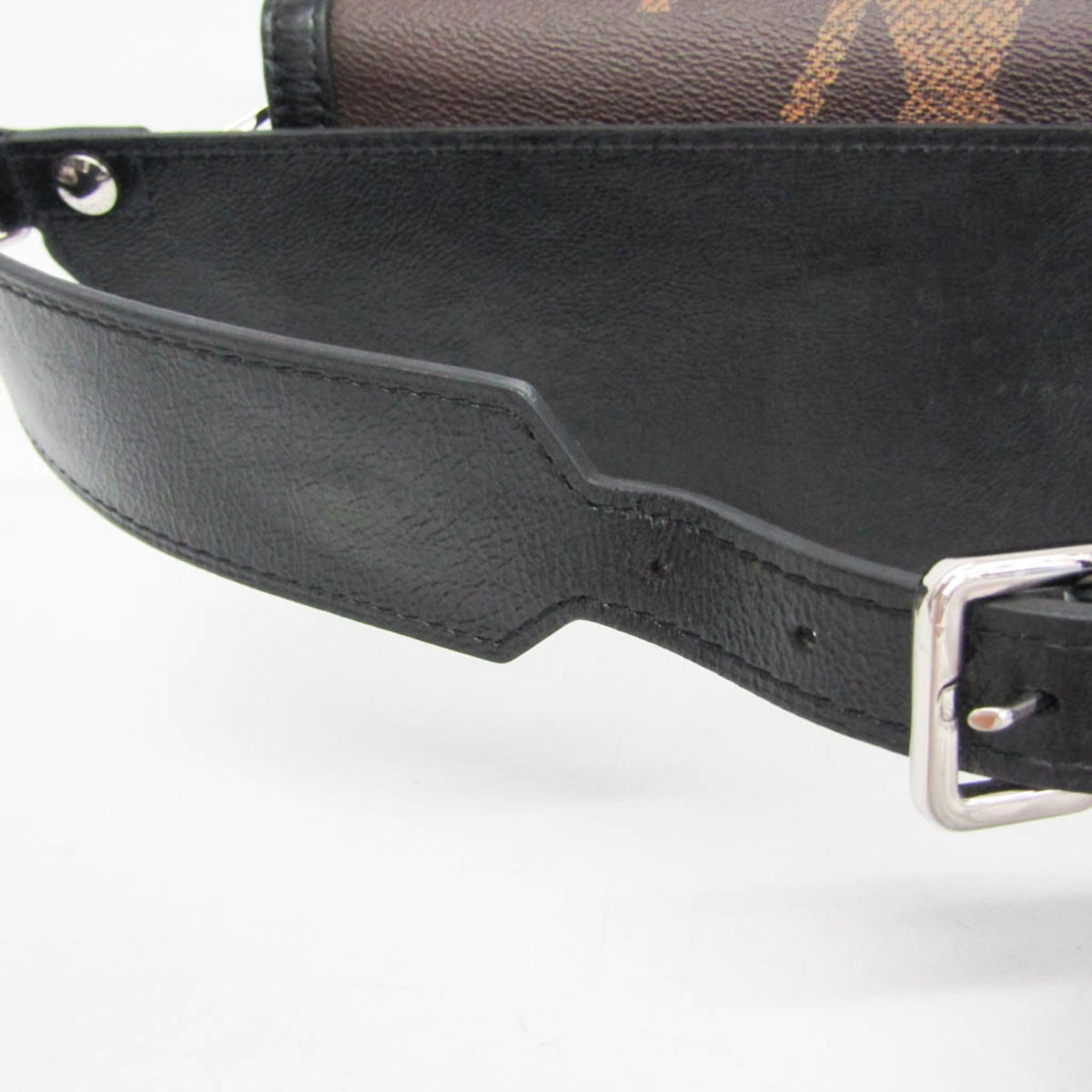 Louis Vuitton Bumbag Dauphine · Monogram Giant