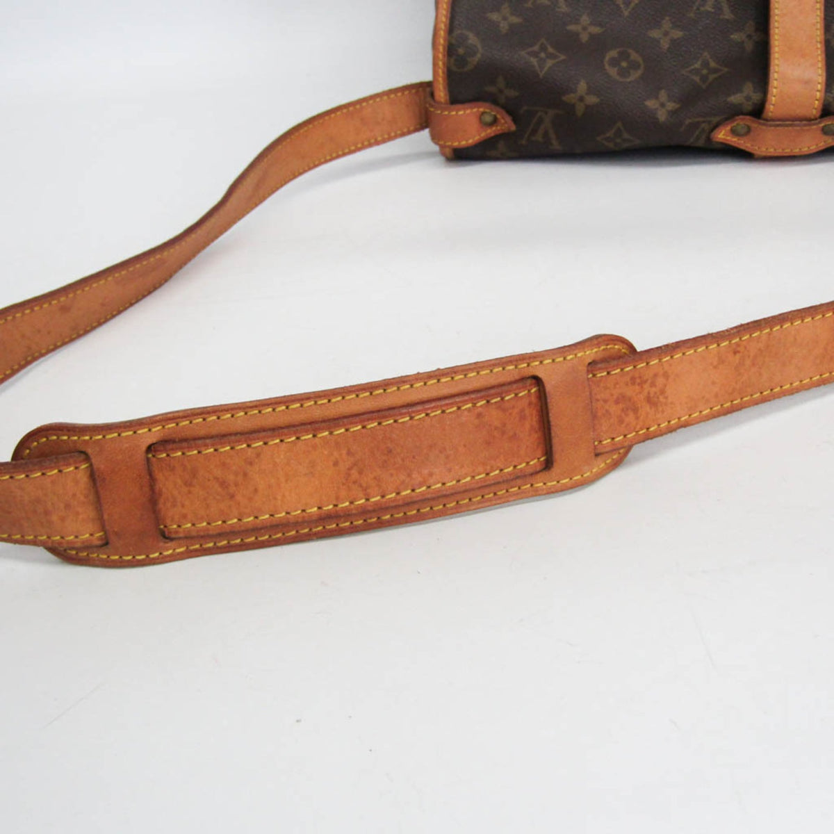 Louis Vuitton Saumur 35 · Monogram