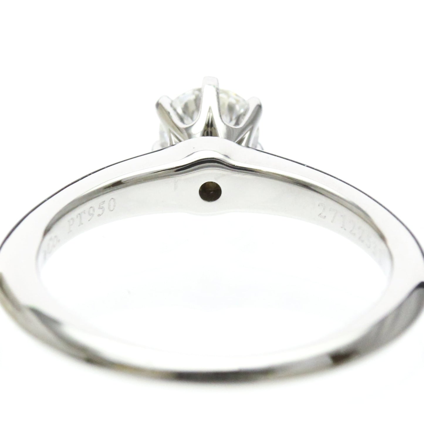 Tiffany Solitaire · Platinum · Diamond