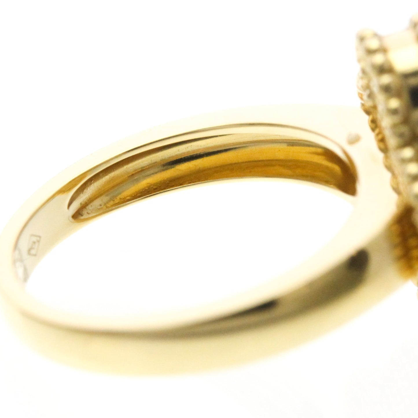 Van Cleef & Arpels Vintage Alhambra · 18K Gold