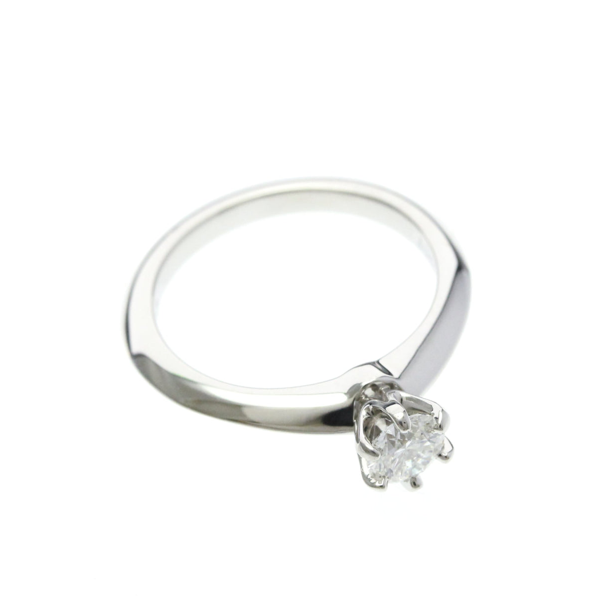 Tiffany Solitaire Diamond · Platinum