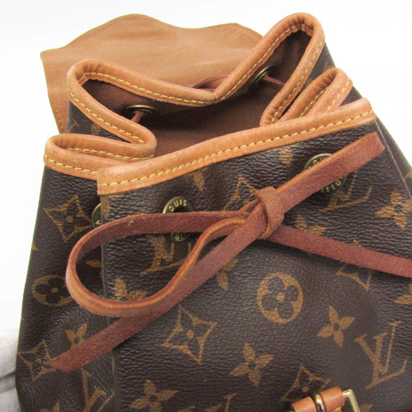 Louis Vuitton Monogram Montsouris MM