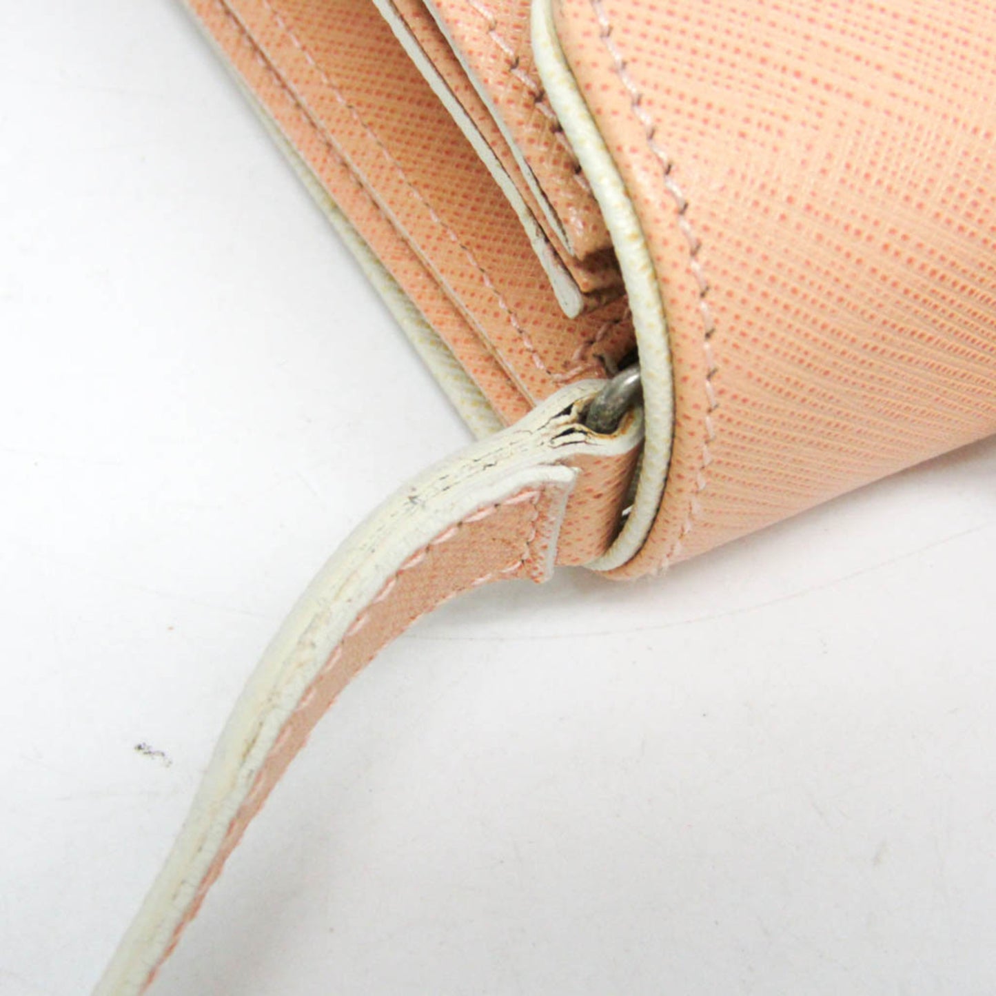 Salvatore Ferragamo Gancini Vara · Ribbon Handle
