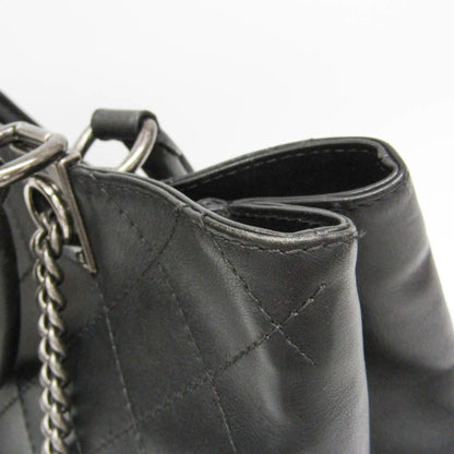 Chanel Diamond Stitch · Chain Shoulder