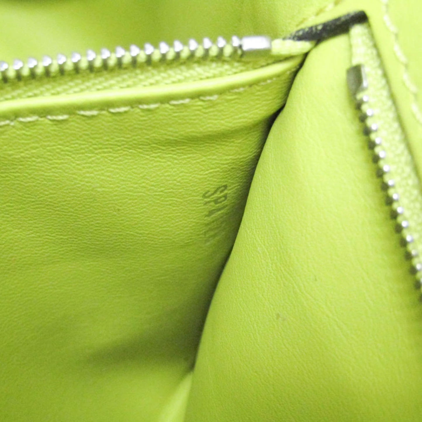 Louis Vuitton Mira PM · Veil Acid