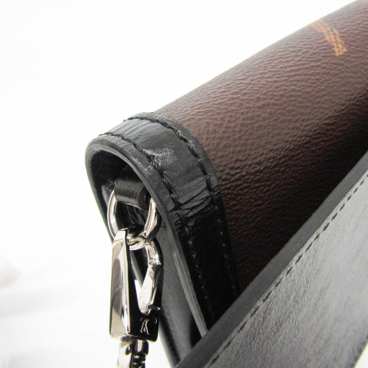 Louis Vuitton Bumbag Dauphine · Monogram Giant