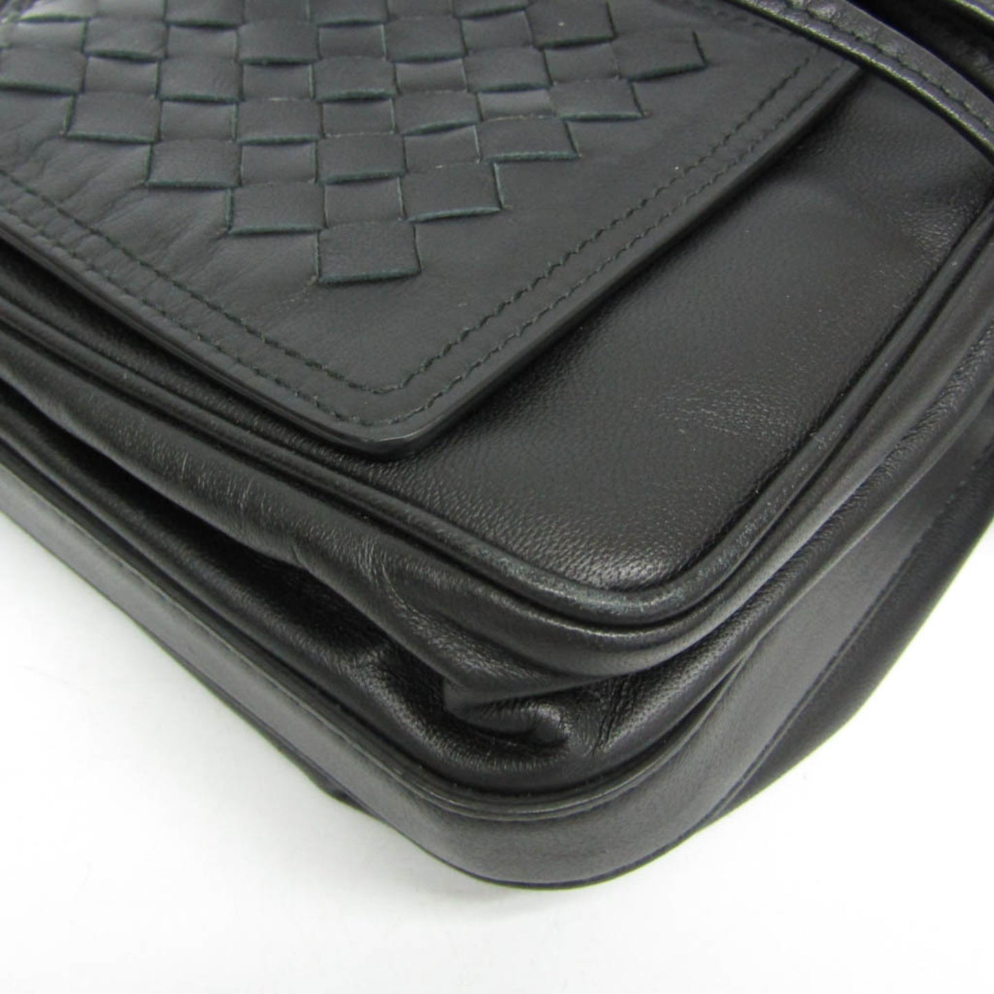 Bottega Veneta Intrecciato · Leather
