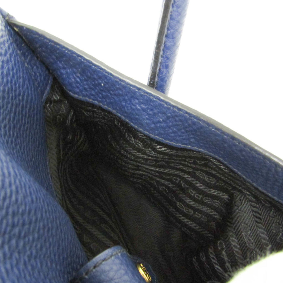 Prada Vit Daino · Leather