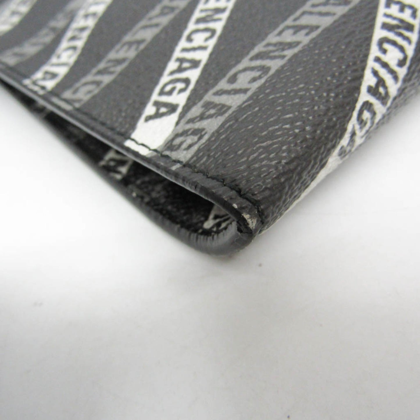 Balenciaga Logo Print · Leather Clutch
