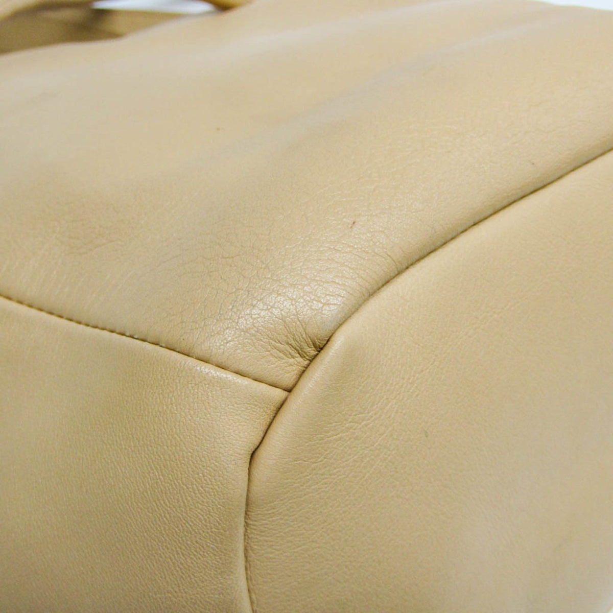 Bottega Veneta Beak · Leather