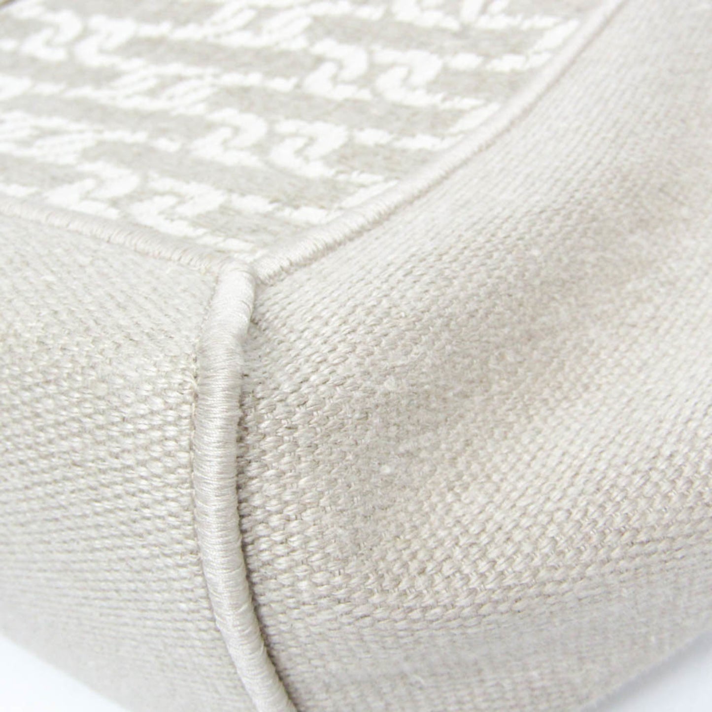 Tod's Double-Handle Shopping Bag · Linen