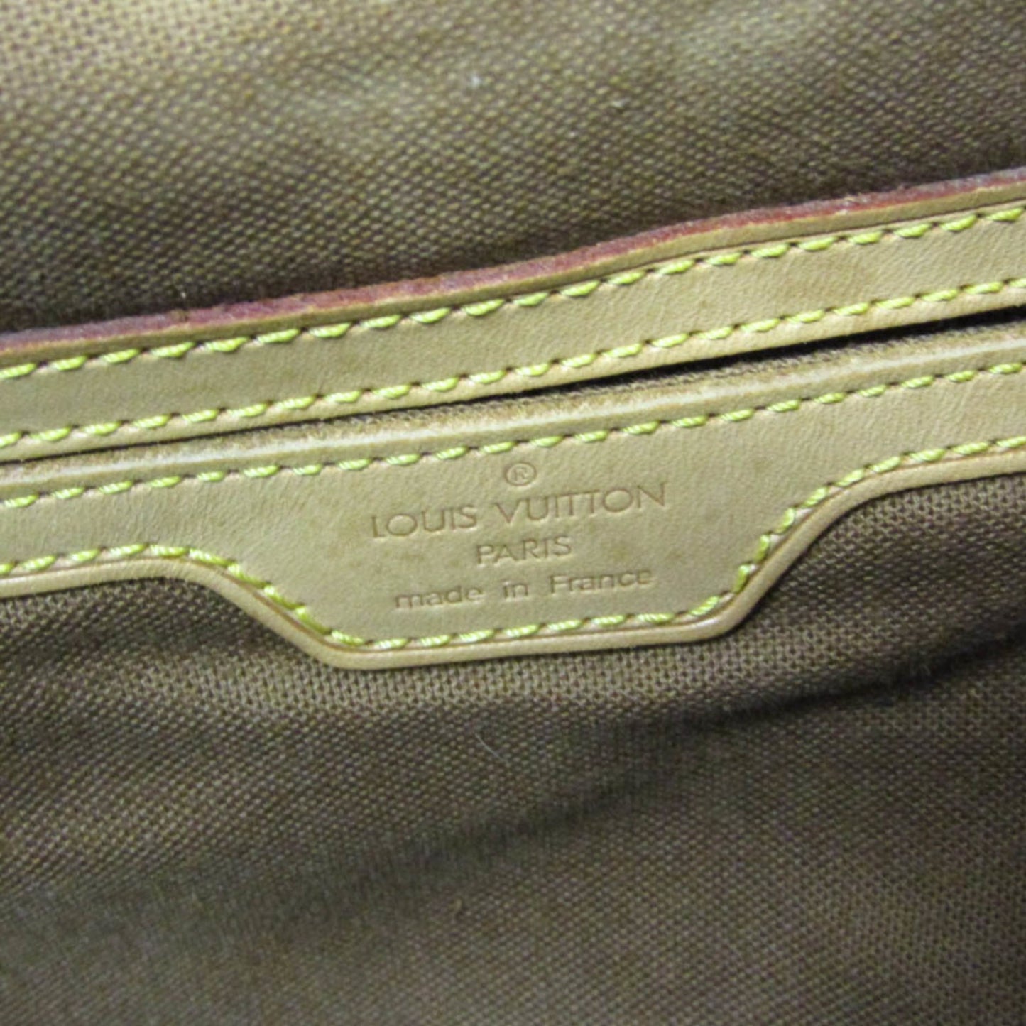 Louis Vuitton Montsouris GM · Monogram
