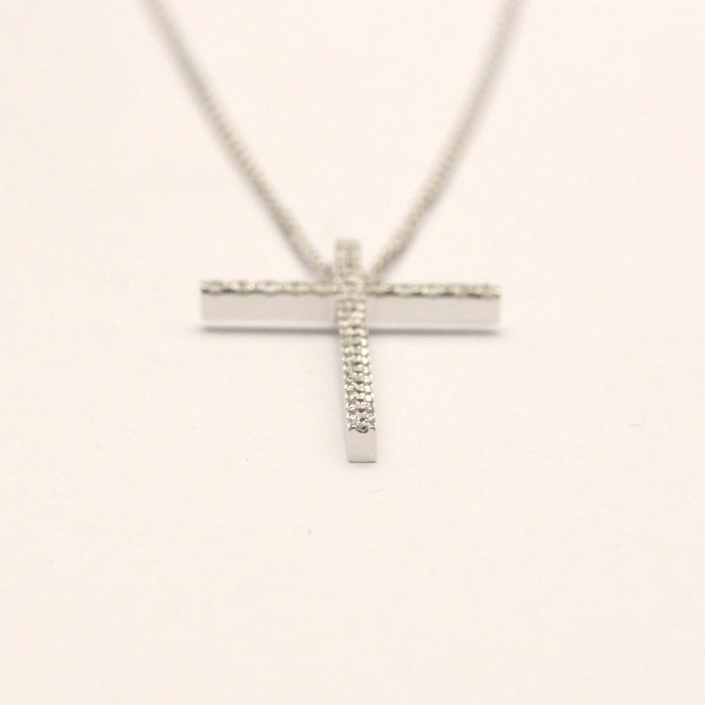 Tiffany Metro · 18K White Gold · Diamond
