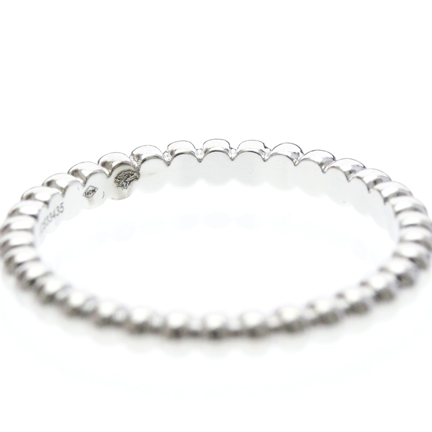 Van Cleef & Arpels Perlee · 18K White Gold