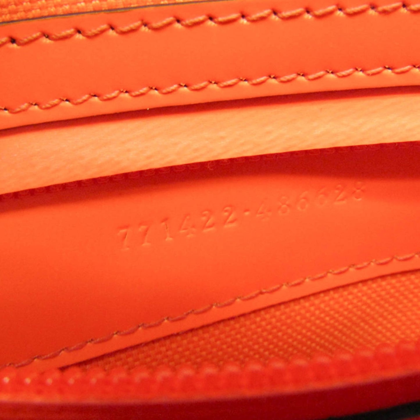 Gucci GG Rubber Effect · Belt Bag