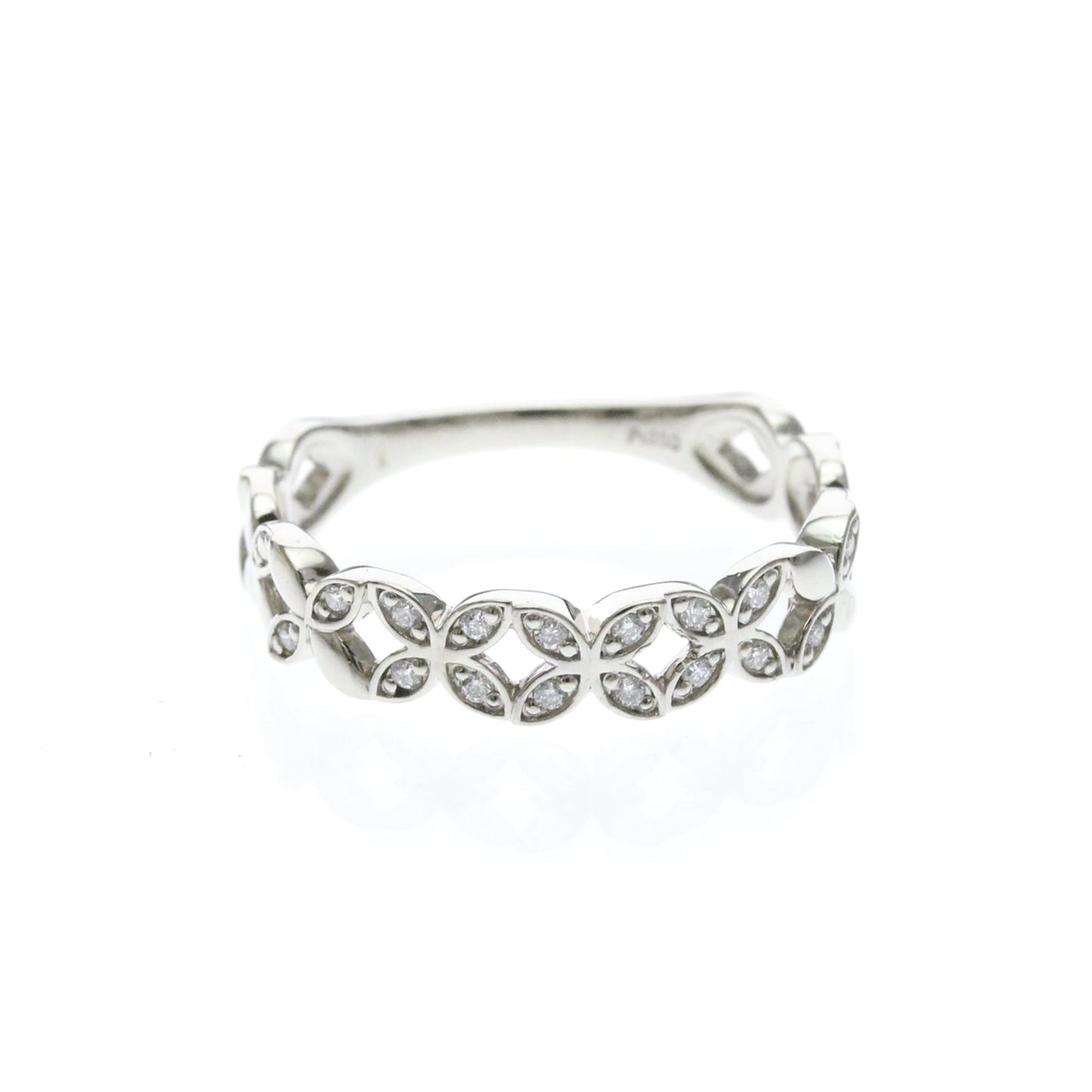 Vendome Aoyama Diamond Flower · Platinum