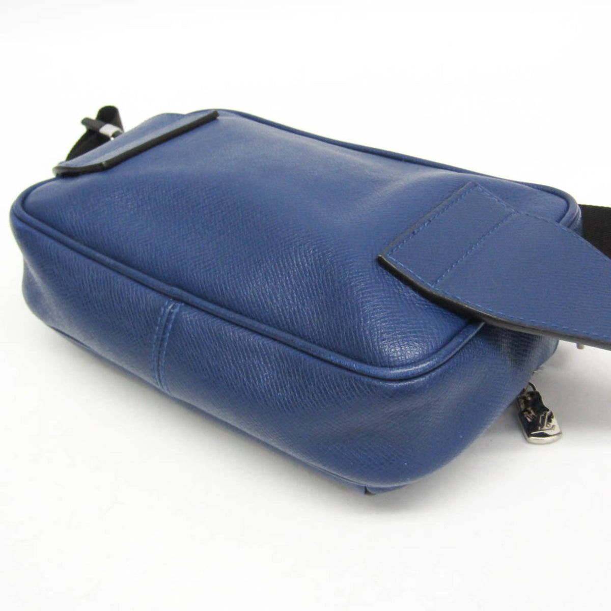 Louis Vuitton Taiga Bumbag Outdoor