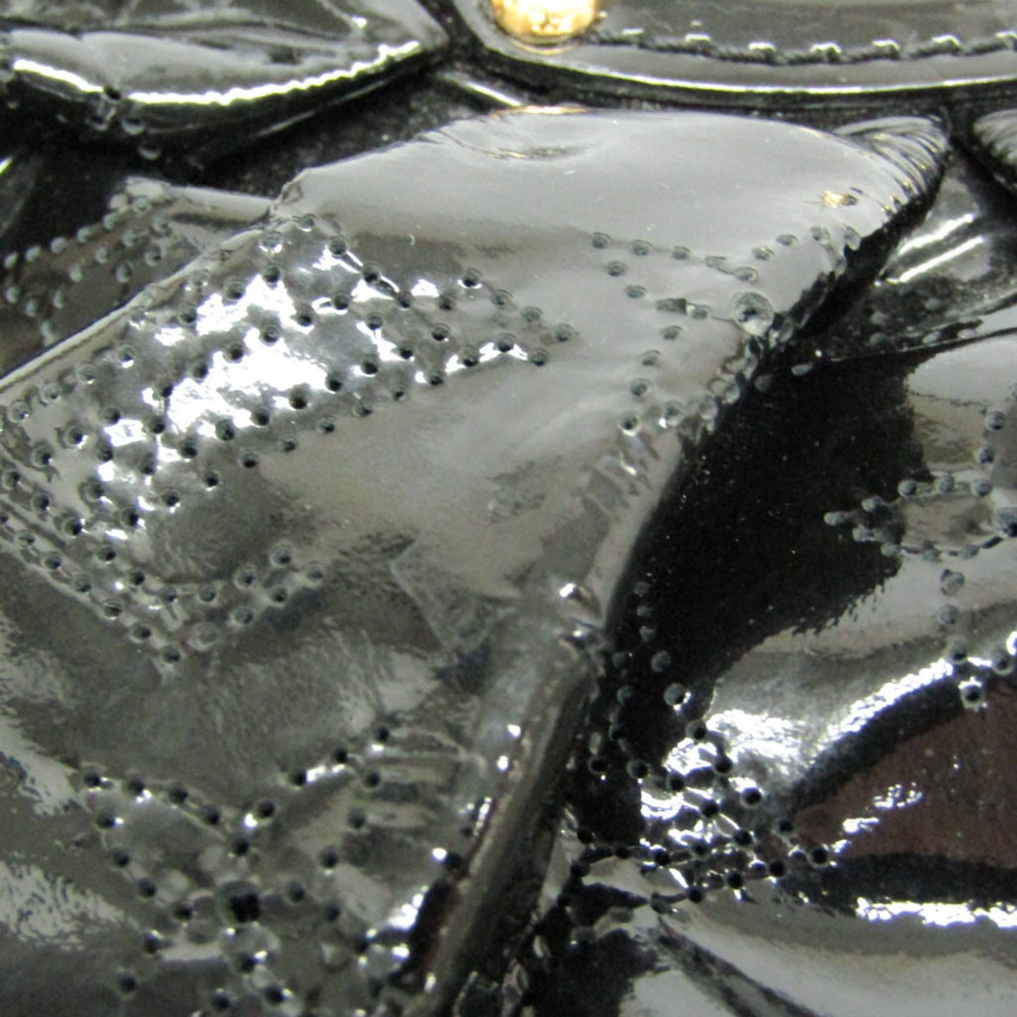 Louis Vuitton Mahina Souriya XL · Patent