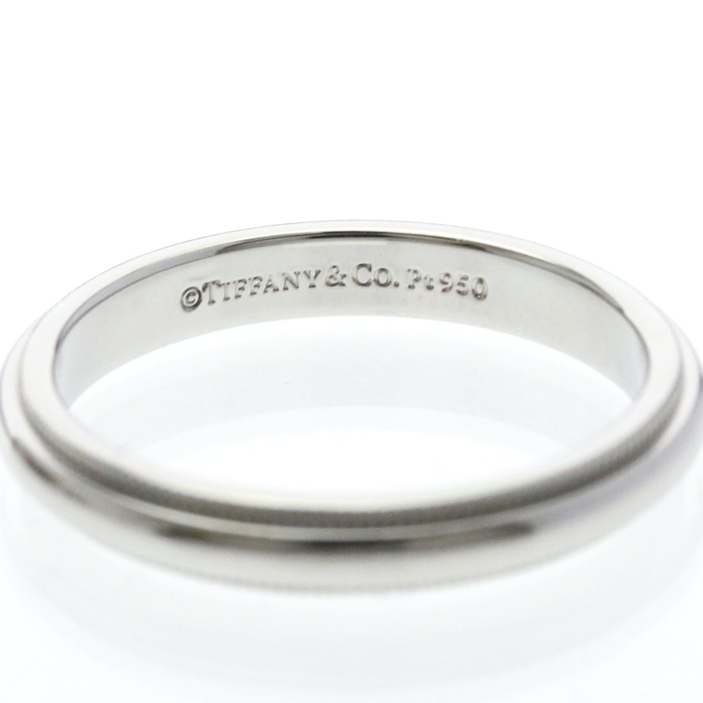 Tiffany Milgrain Band Ring · Platinum