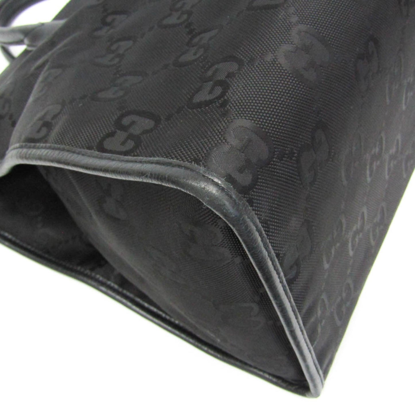 Gucci Off The Grid · GG Nylon Canvas