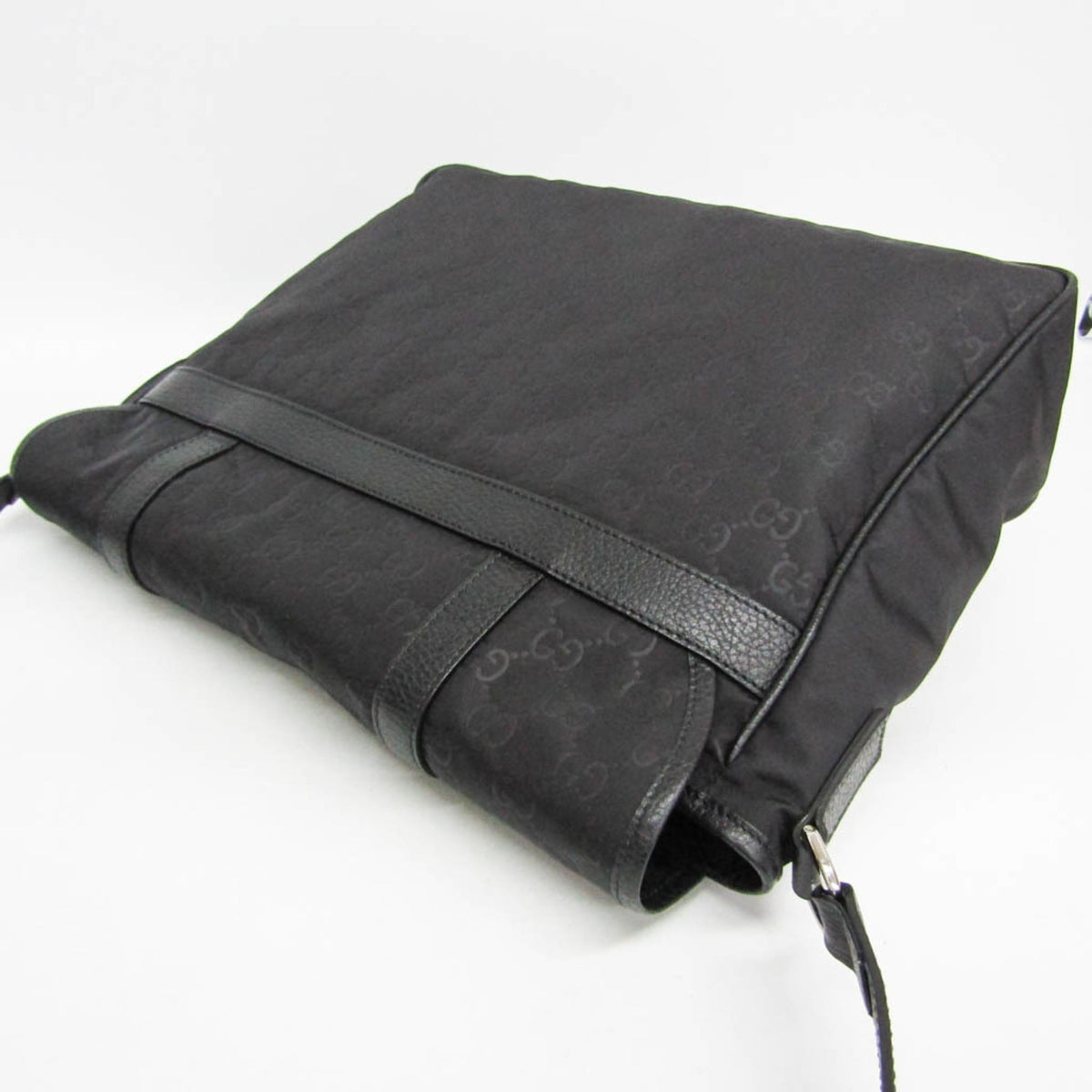Gucci GG Nylon · Messenger Bag
