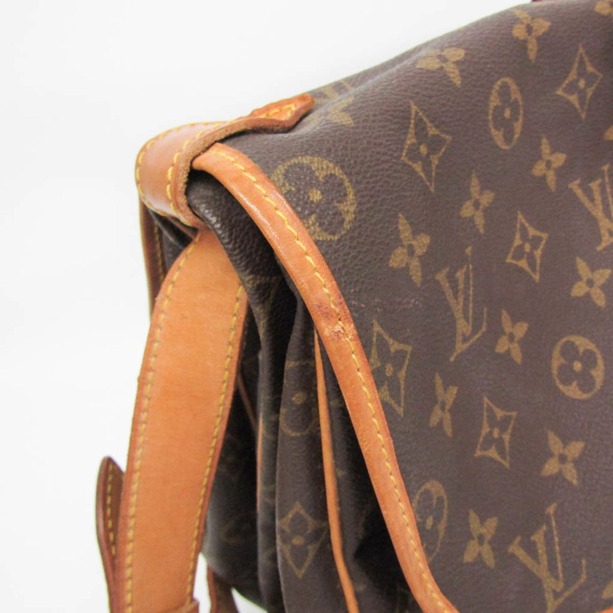 Louis Vuitton Saumur 35 · Monogram