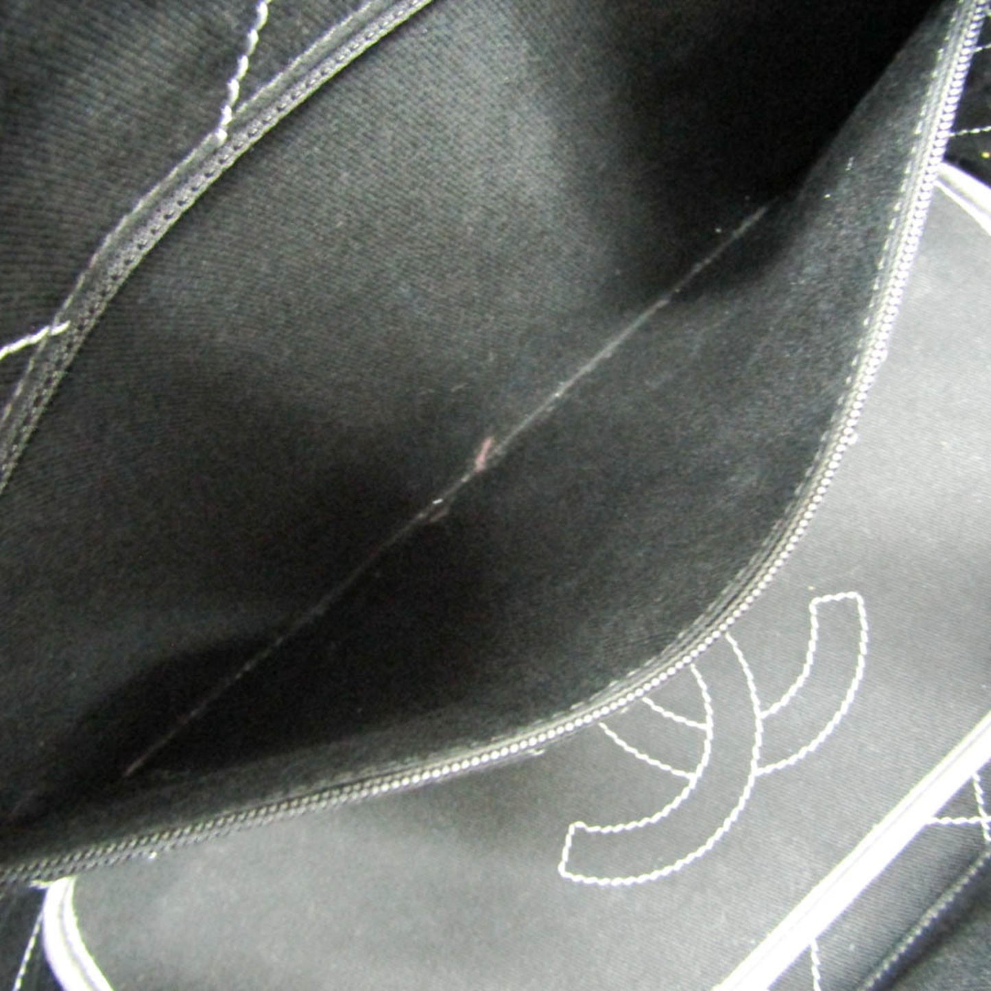 Chanel On the Road · Grained Calfskin