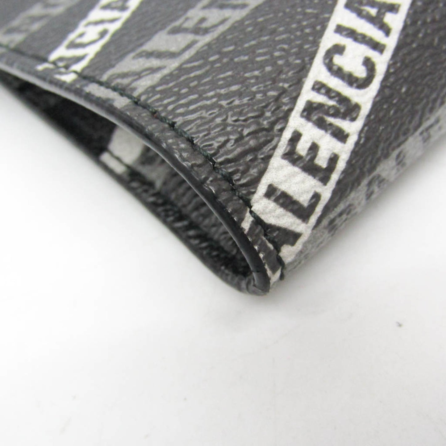 Balenciaga Logo Print · Leather Clutch