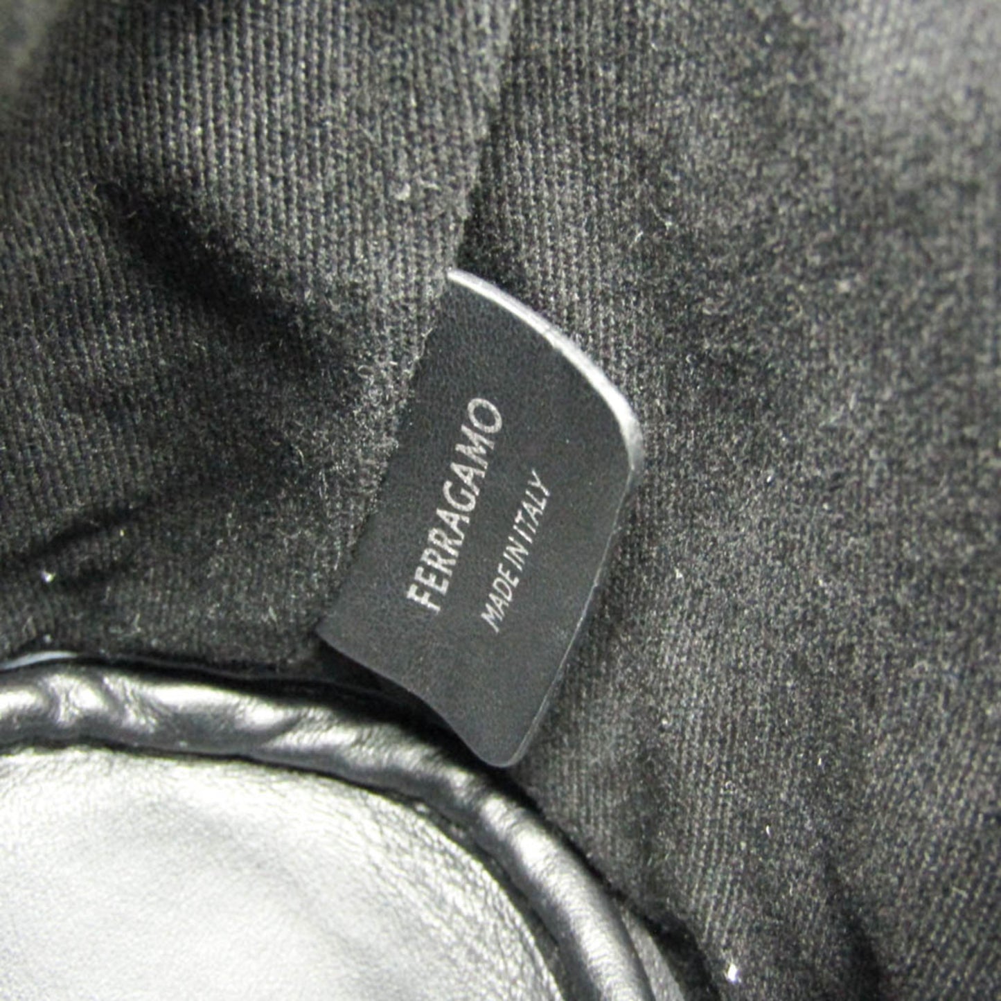 Salvatore Ferragamo Logo Pouch · Leather