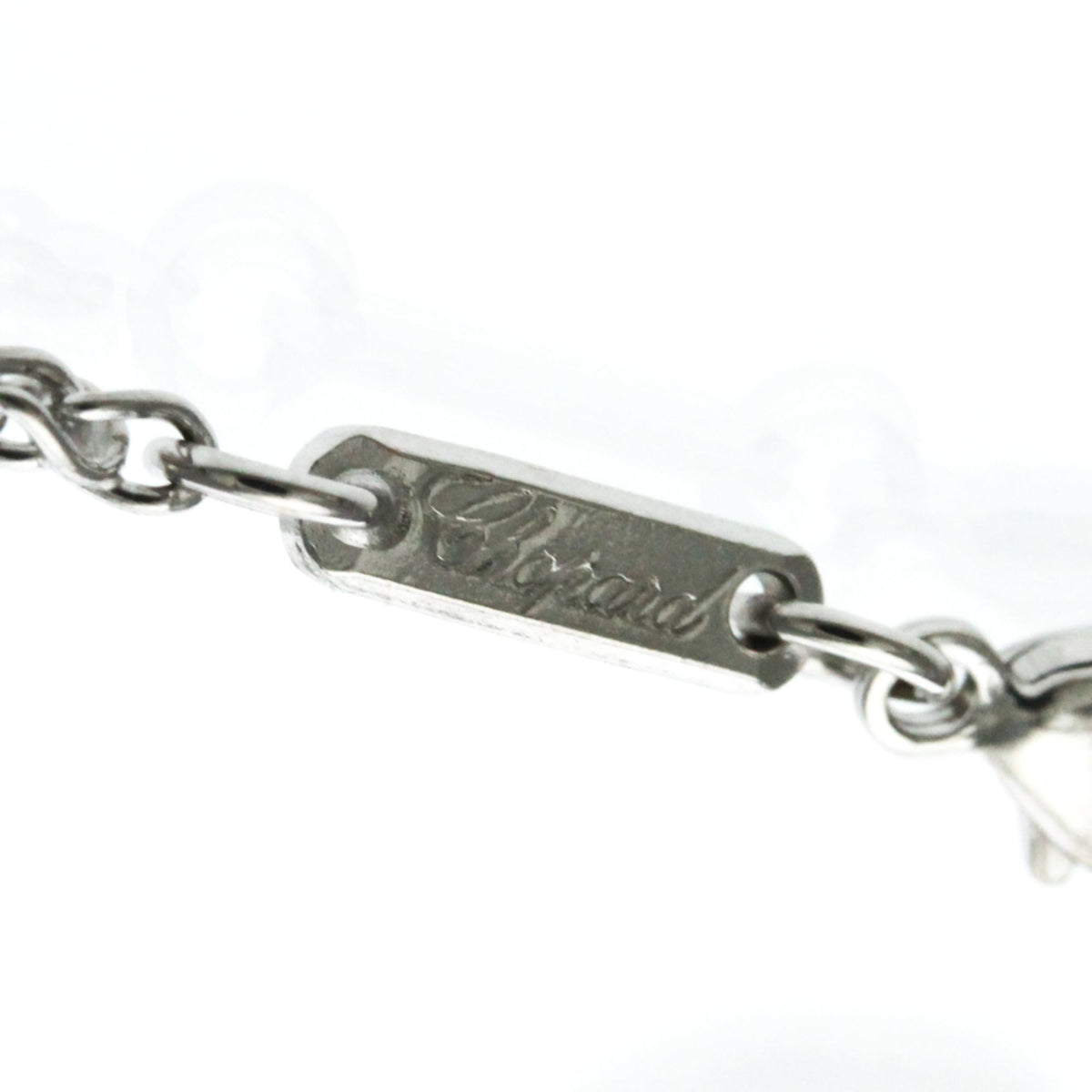 Chopard Happy Diamonds · 18K White Gold
