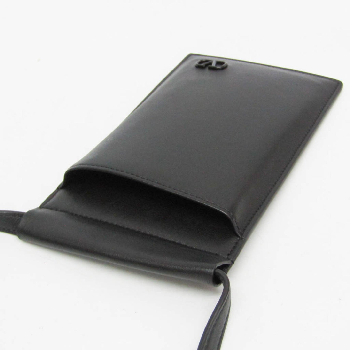 Valentino Garavani Smartphone Pouch · Leather