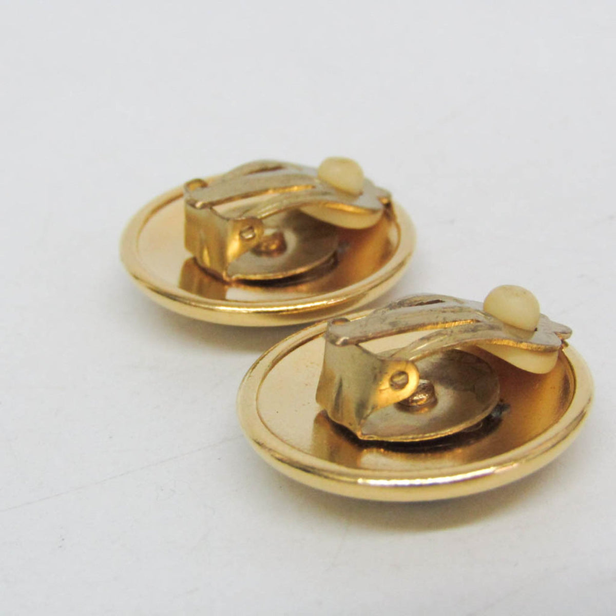 Hermes Horn Ribbon · Clip Earrings