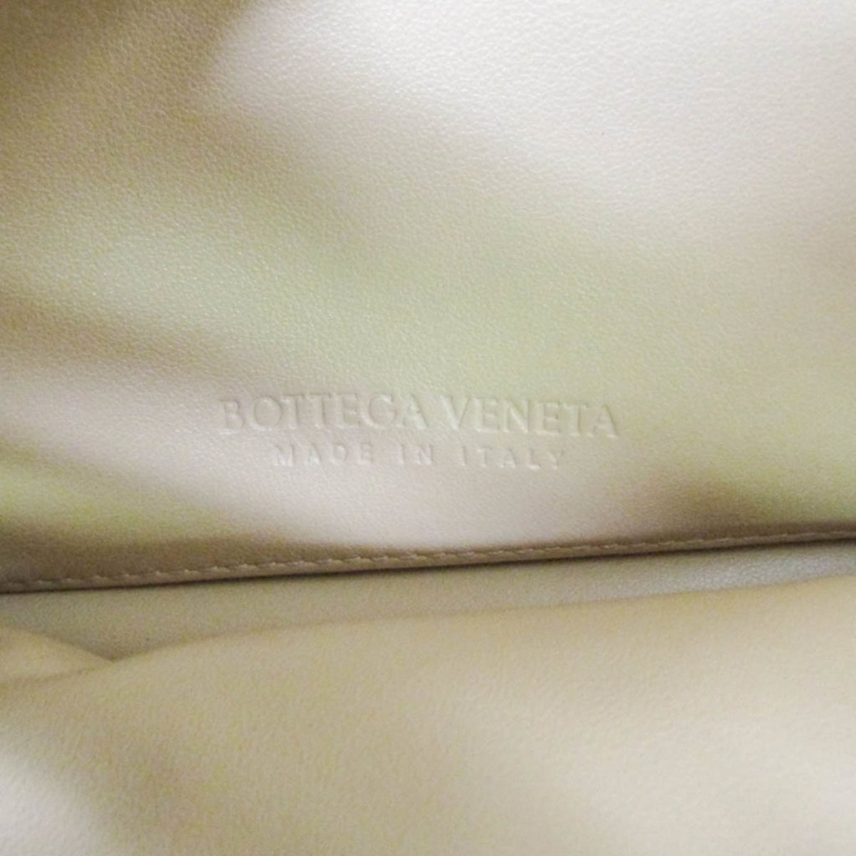 Bottega Veneta Beak · Leather