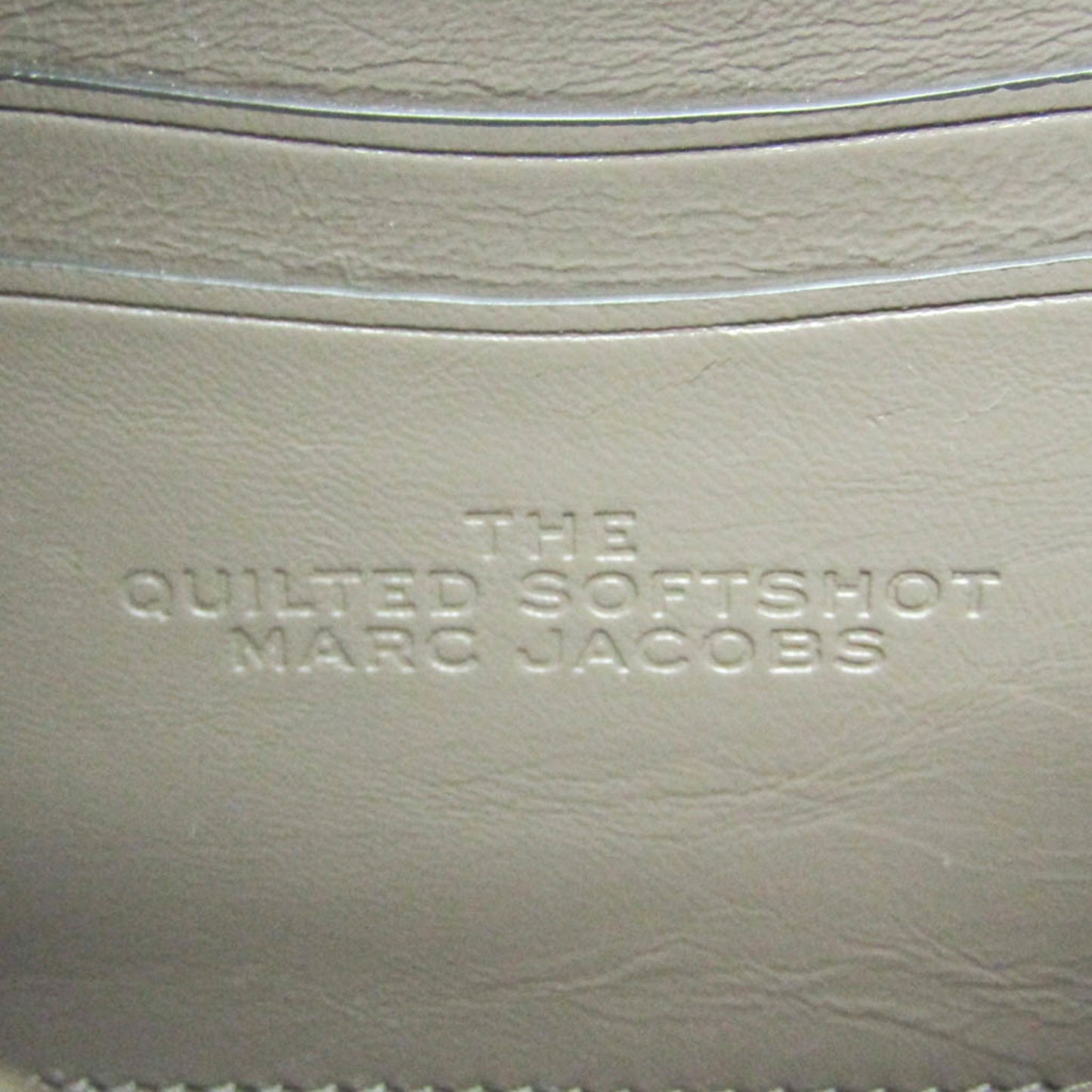 Marc Jacobs Quilted Softshot · Leather
